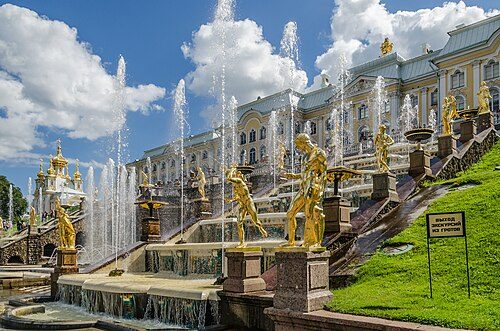 The grandeur of Peterhof's fountains