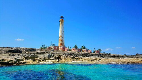 The lighthouse in Great Isaac Cay