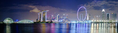 Skyline of Singapore featuring Gardens by the Bay, Marina Bay Sands and the Singapore Flyer within the Marina Bay area