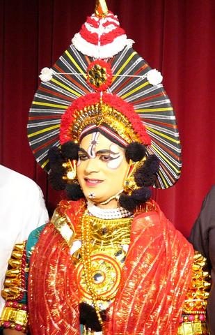 Local traditions - Hampi