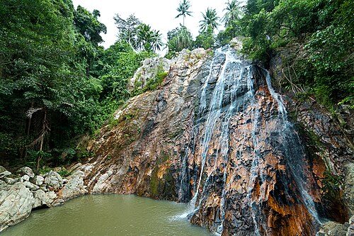 One of the two Na Muang waterfalls