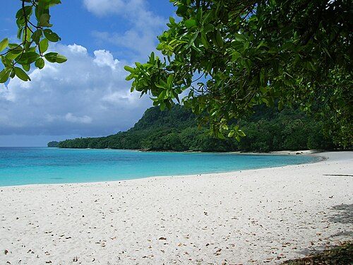 Champagne Beach, North Santo
