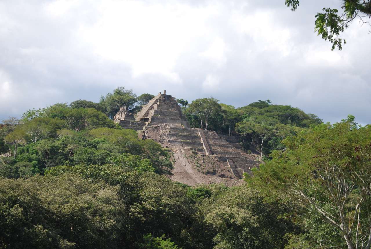 Toniná