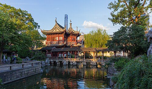 A serene escape in the heart of the city