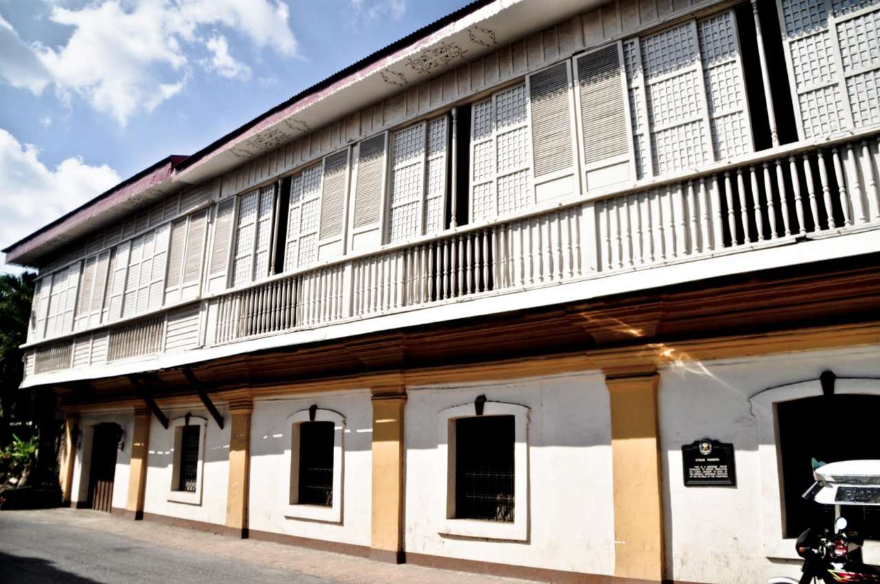 Syquia Mansion