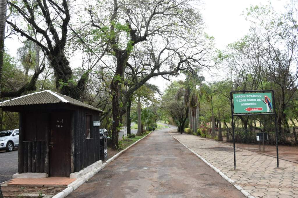 Jardín Botánico y Zoológico de Asunción