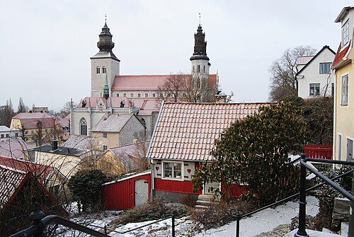General view towards the cathedral from Övre Finngränd on Klinten