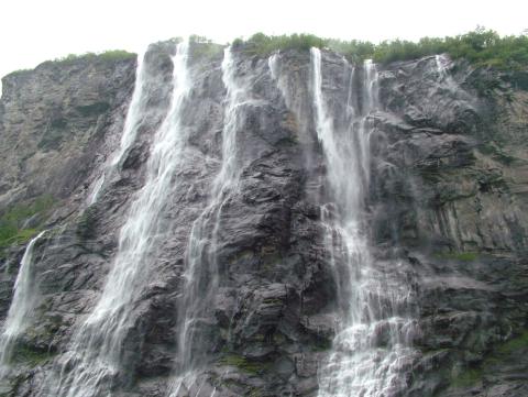 Seven Sisters Waterfall