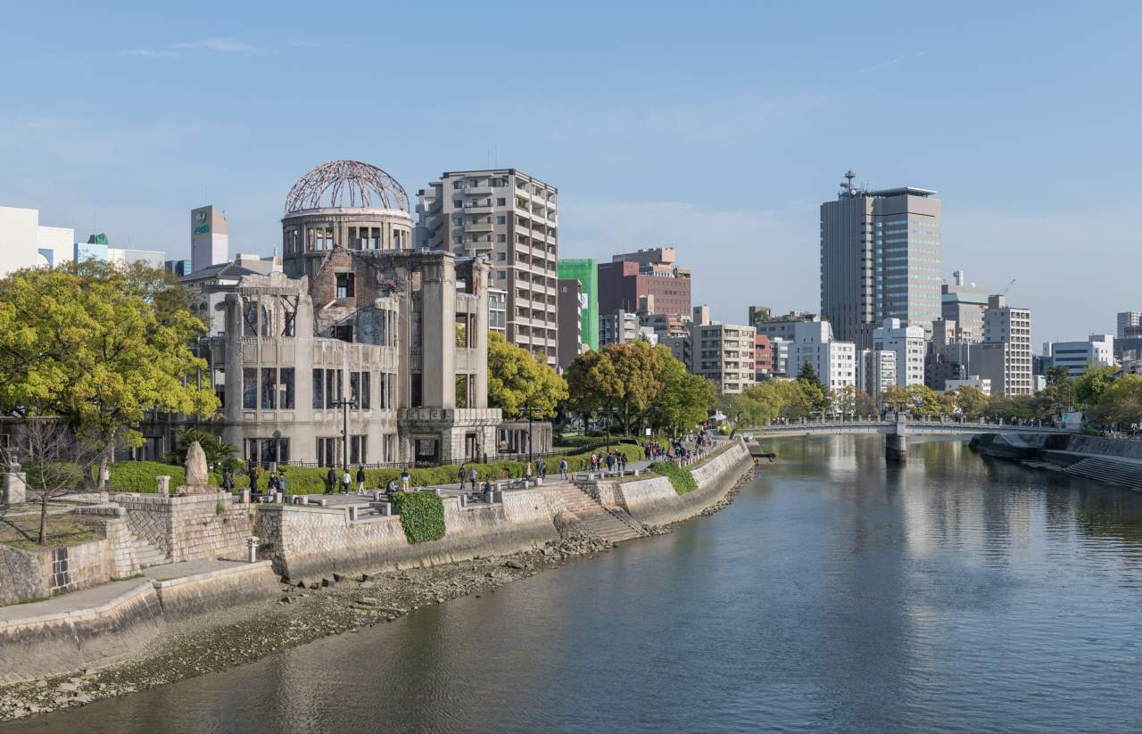 Local food and drinks - Hiroshima