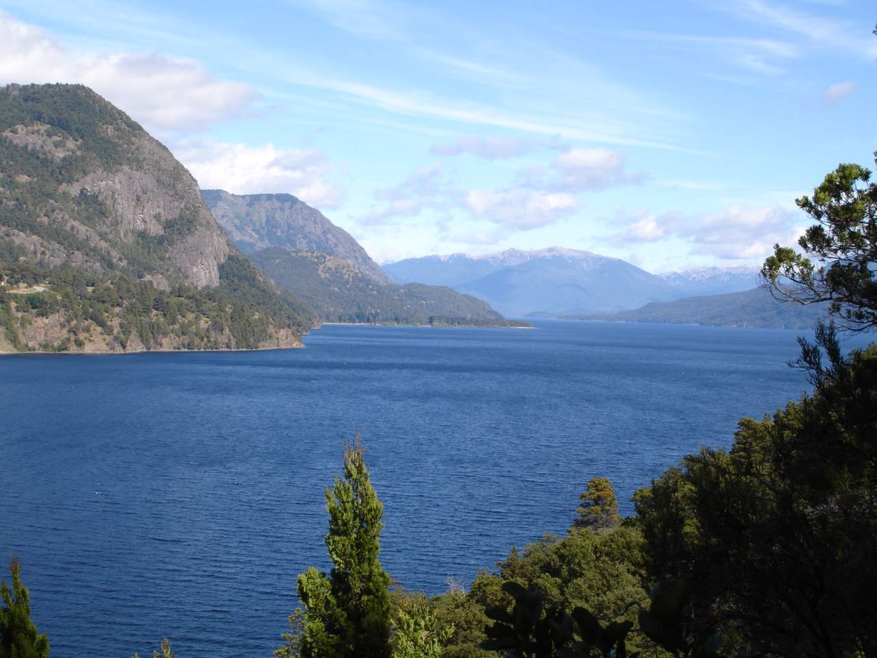Lake Lácar