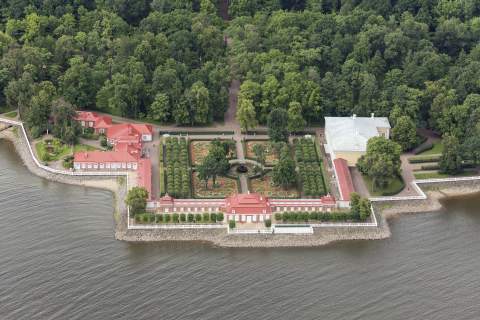 Monplaisir Palace