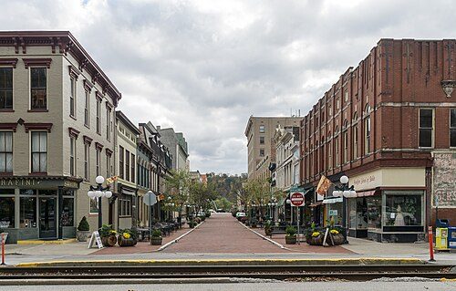 Explore the charm of Central Frankfort