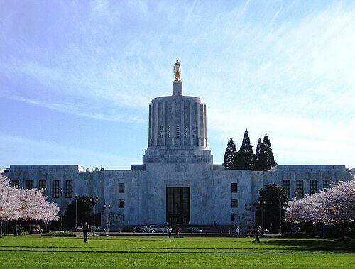 Explore the heart of Oregon's government
