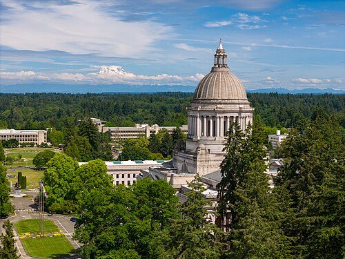 Capitol views with a mountain backdrop
